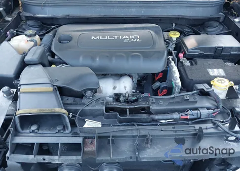 2016 Jeep Cherokee Limited z USA, uszkodzony, nr VIN 1C4PJMDB9GW211462